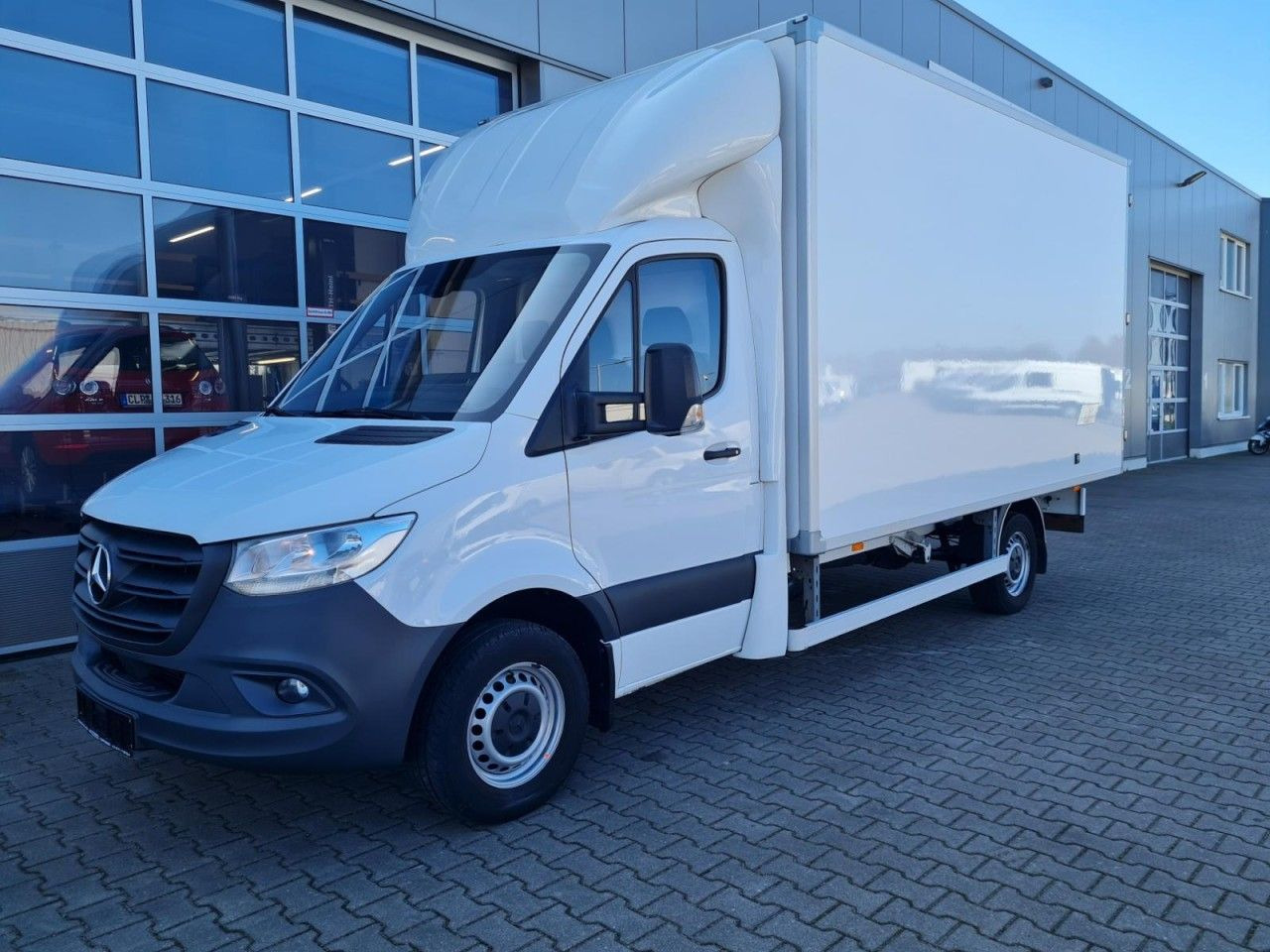 Mercedes-Benz Sprinter 315 CDi RWD Koffer LBW KLIMA TEMPOMAT - Xe tải nhỏ thùng kín: hình 3 Mercedes-Benz Sprinter 315 CDi RWD Koffer LBW KLIMA TEMPOMAT - Xe tải nhỏ thùng kín: hình 3