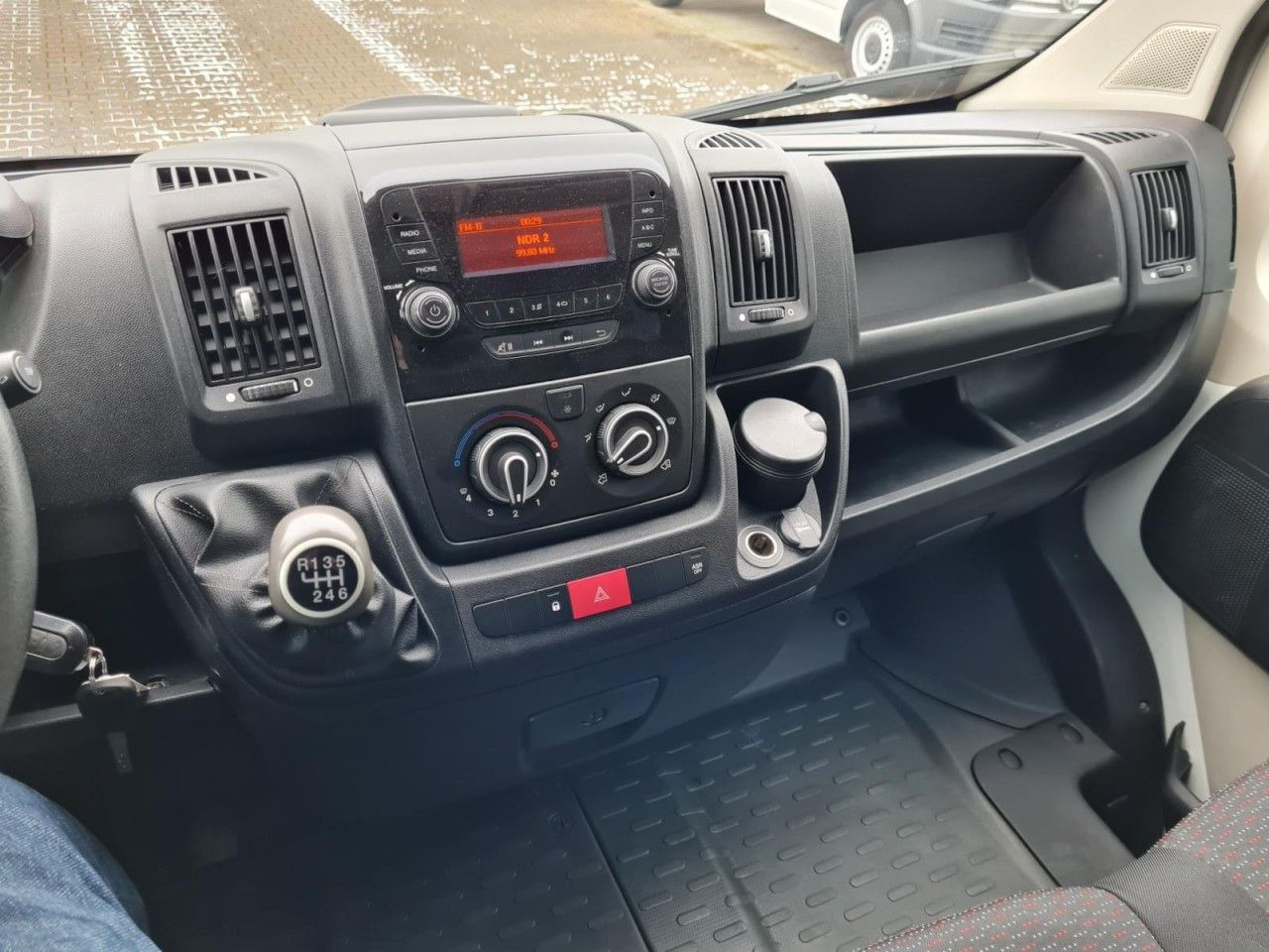 Xe van nhỏ gọn, Xe tải van Peugeot Boxer Kasten L3H2 Doka 6-Sitze AHK PDC KLIMA: hình 11