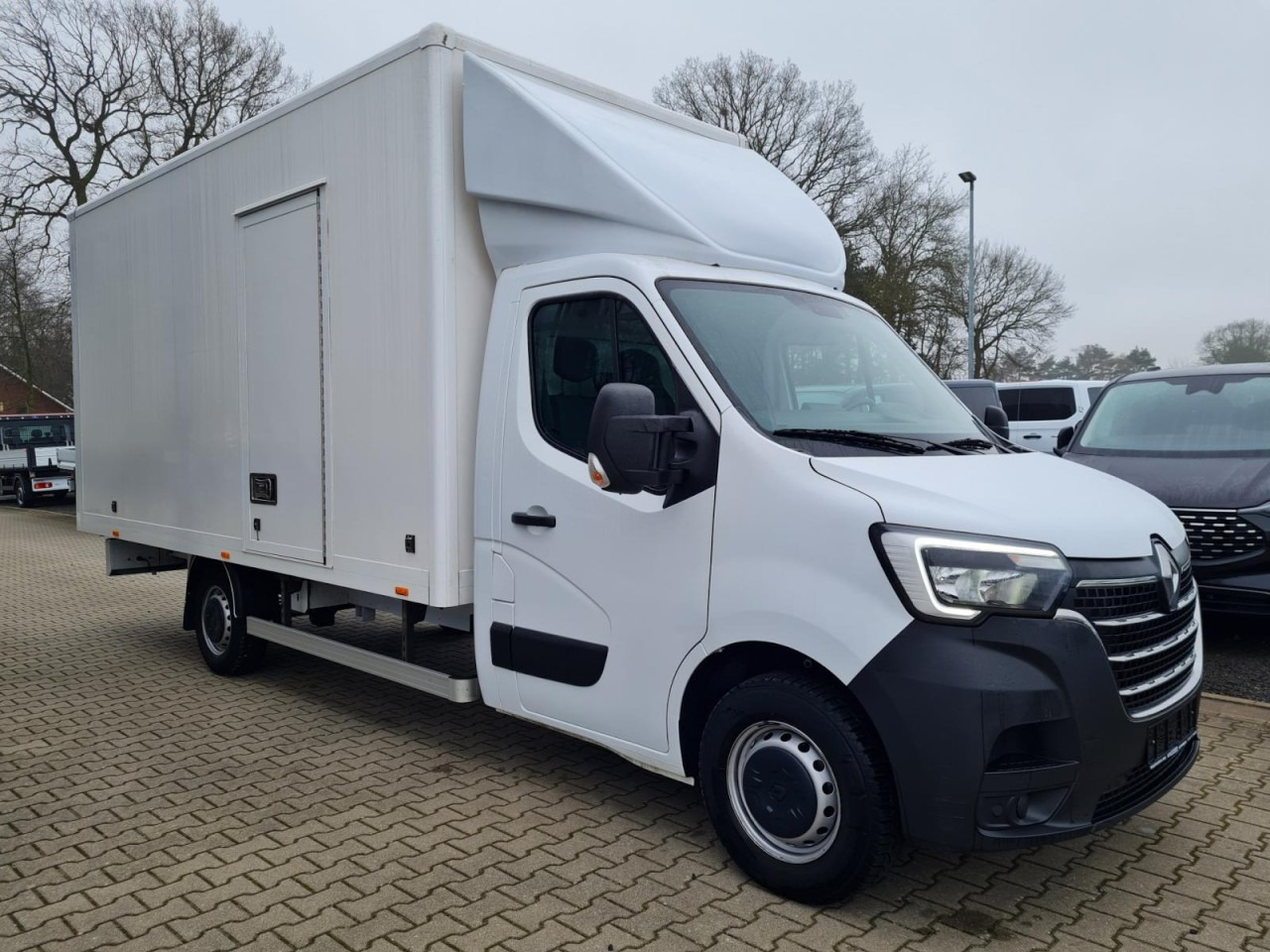 Renault Master 3.5t Möbel Koffer mit 10 Pal. Plätze TEMPOMAT - Xe tải nhỏ thùng kín: hình 3 Renault Master 3.5t Möbel Koffer mit 10 Pal. Plätze TEMPOMAT - Xe tải nhỏ thùng kín: hình 3