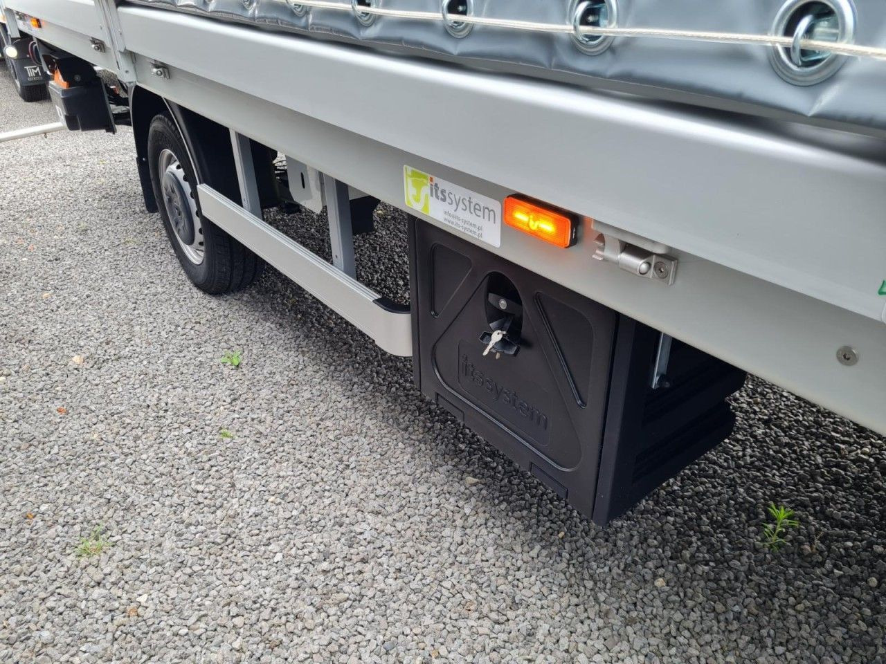 Renault Master 3,5t Pritsche Schiebe Plane dCi LBW Luftf - Xe van thùng mui bạt: hình 5 Renault Master 3,5t Pritsche Schiebe Plane dCi LBW Luftf - Xe van thùng mui bạt: hình 5