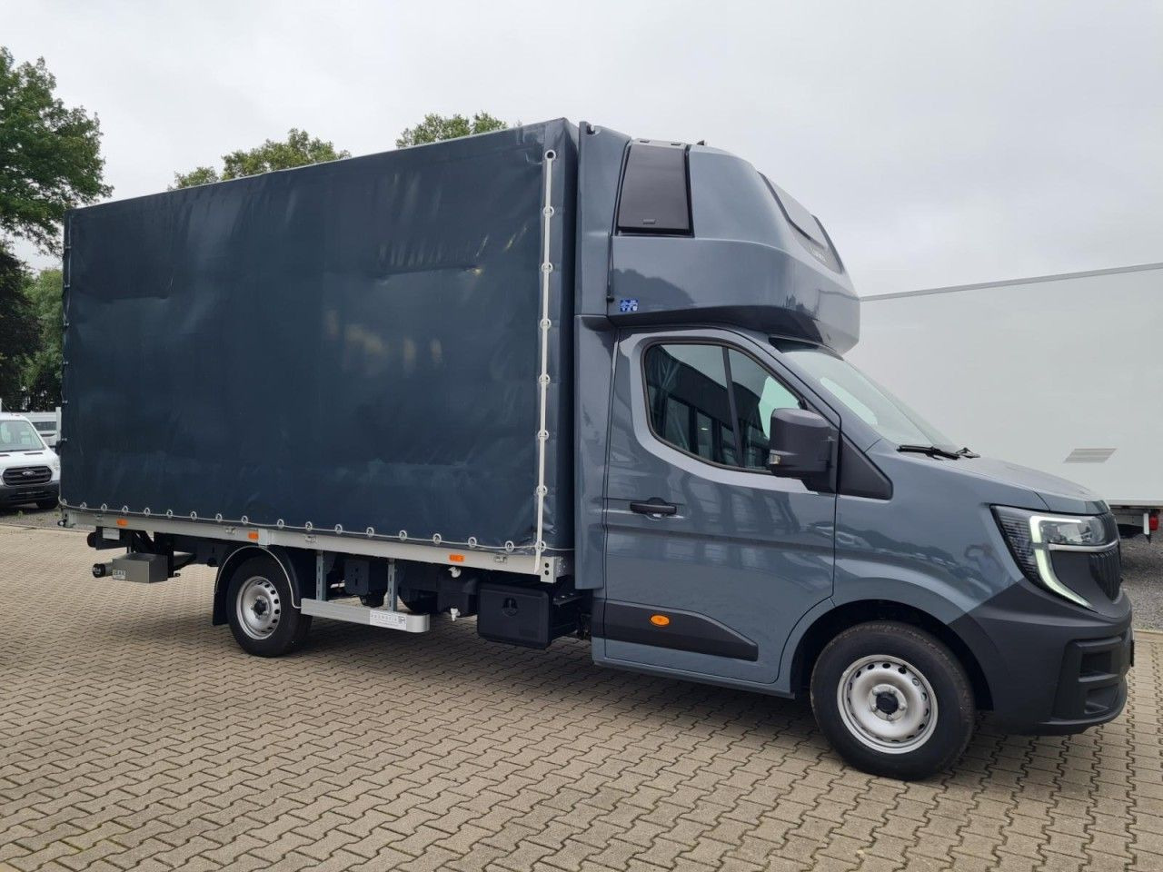 Renault Master New Pritsche Schiebe Plane Schlafkab LBW - Xe van thùng mui bạt: hình 4 Renault Master New Pritsche Schiebe Plane Schlafkab LBW - Xe van thùng mui bạt: hình 4
