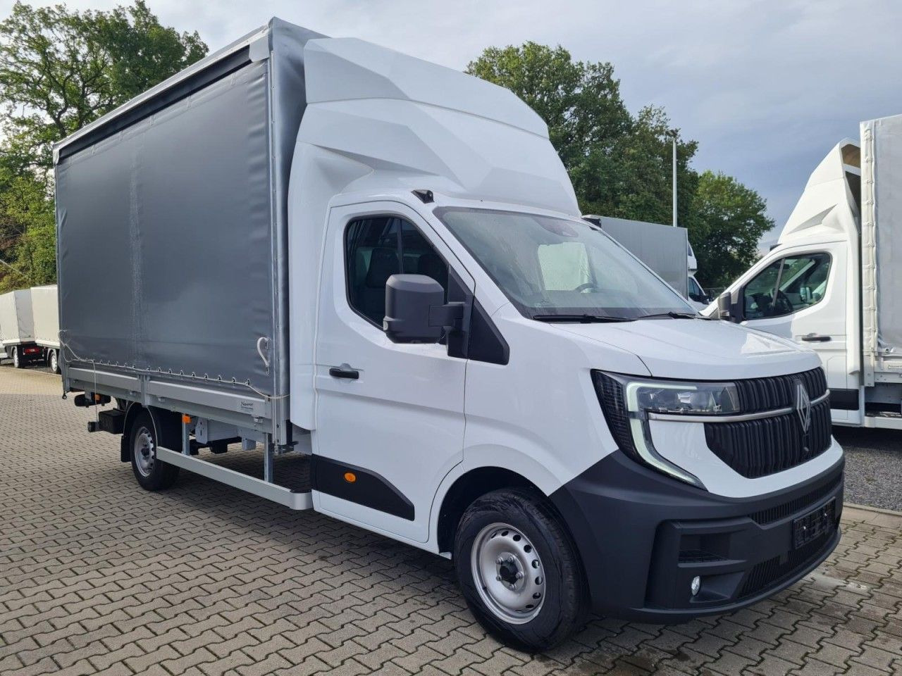 Renault Master Pritsche Schiebe Plane LBW Luftfederung - Xe van thùng mui bạt: hình 4 Renault Master Pritsche Schiebe Plane LBW Luftfederung - Xe van thùng mui bạt: hình 4