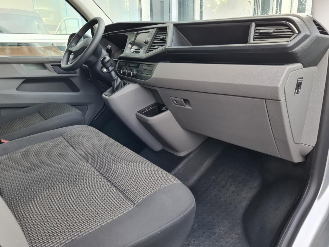 Xe bus mini, Xe van chở khách VW Volkswagen T6.1 Caravelle TDI lang 9 Sitzer 2 Schiebetüren Trendl.: hình 14 Xe bus mini, Xe van chở khách VW Volkswagen T6.1 Caravelle TDI lang 9 Sitzer 2 Schiebetüren Trendl.: hình 14