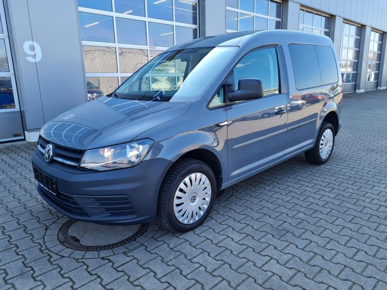 Volkswagen Caddy 4Motion TDi Kombi 5-Sitze TEMPO STHZ REGAL - Xe hơi: hình 3 Volkswagen Caddy 4Motion TDi Kombi 5-Sitze TEMPO STHZ REGAL - Xe hơi: hình 3