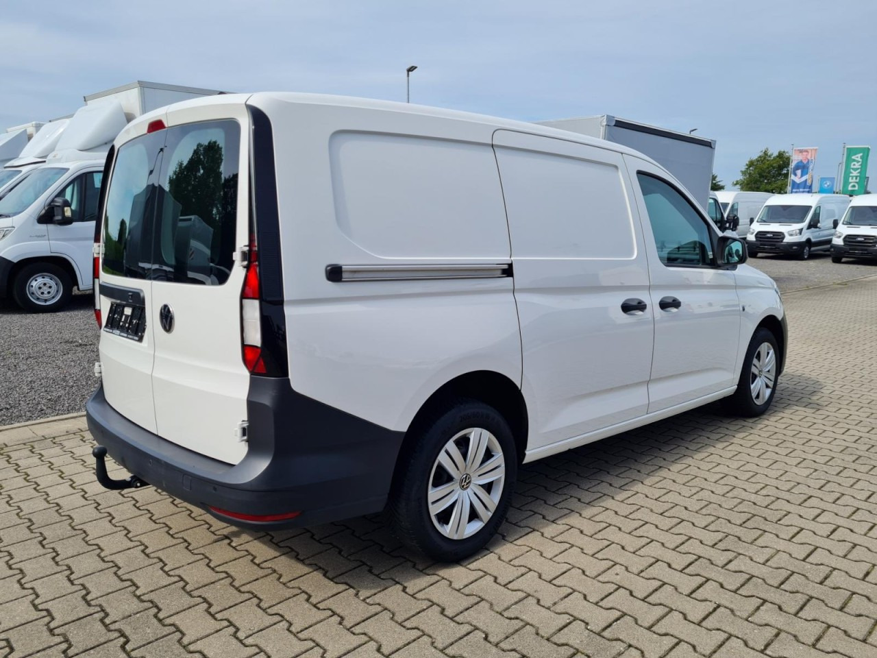 Volkswagen Caddy Cargo Kasten Maxi AHK KLIMA KAMERA PDC FLÜGEL - Xe van nhỏ gọn: hình 5 Volkswagen Caddy Cargo Kasten Maxi AHK KLIMA KAMERA PDC FLÜGEL - Xe van nhỏ gọn: hình 5