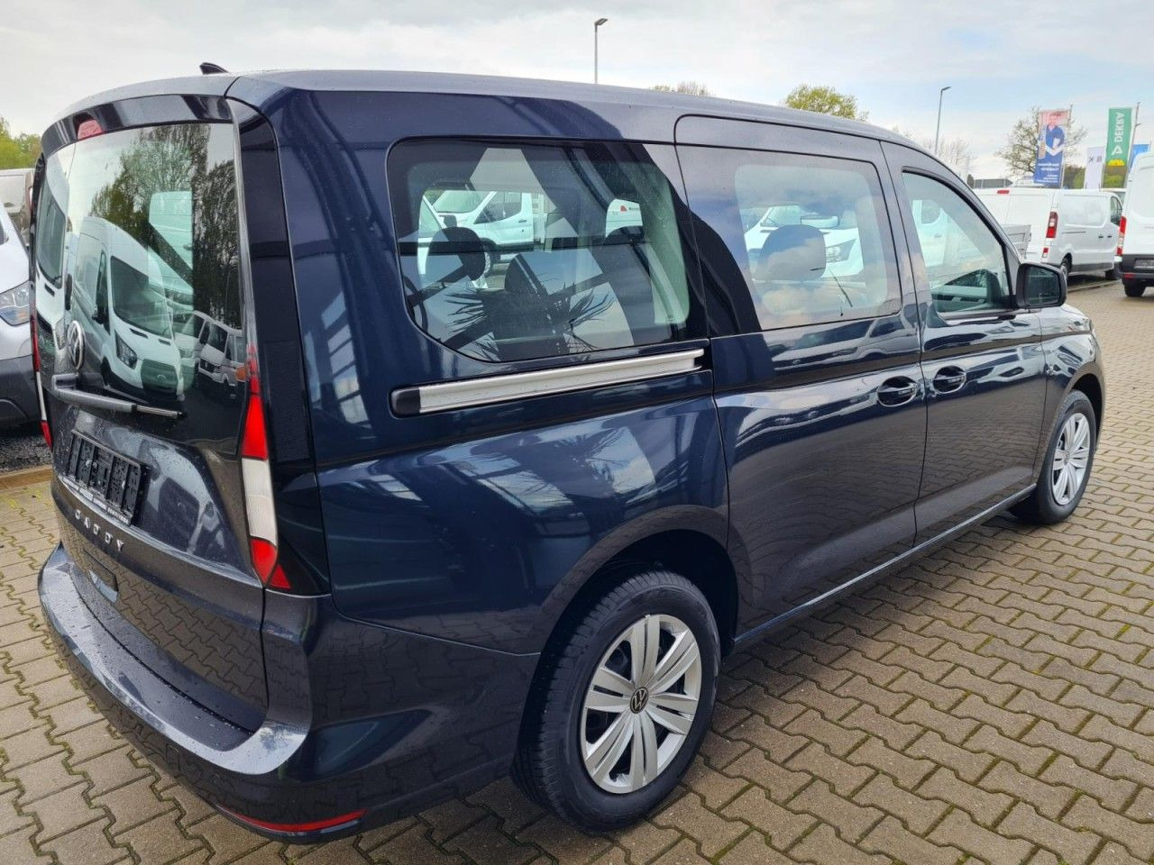 Volkswagen Caddy Maxi Kombi 7-Sitze 1.5 TSI DSG NAVI/APP TE - Xe hơi: hình 3 Volkswagen Caddy Maxi Kombi 7-Sitze 1.5 TSI DSG NAVI/APP TE - Xe hơi: hình 3