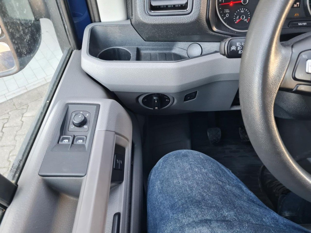 Xe van chở hàng Volkswagen Crafter 35 Kasten TDI MR L3H3 RWD AHK: hình 19