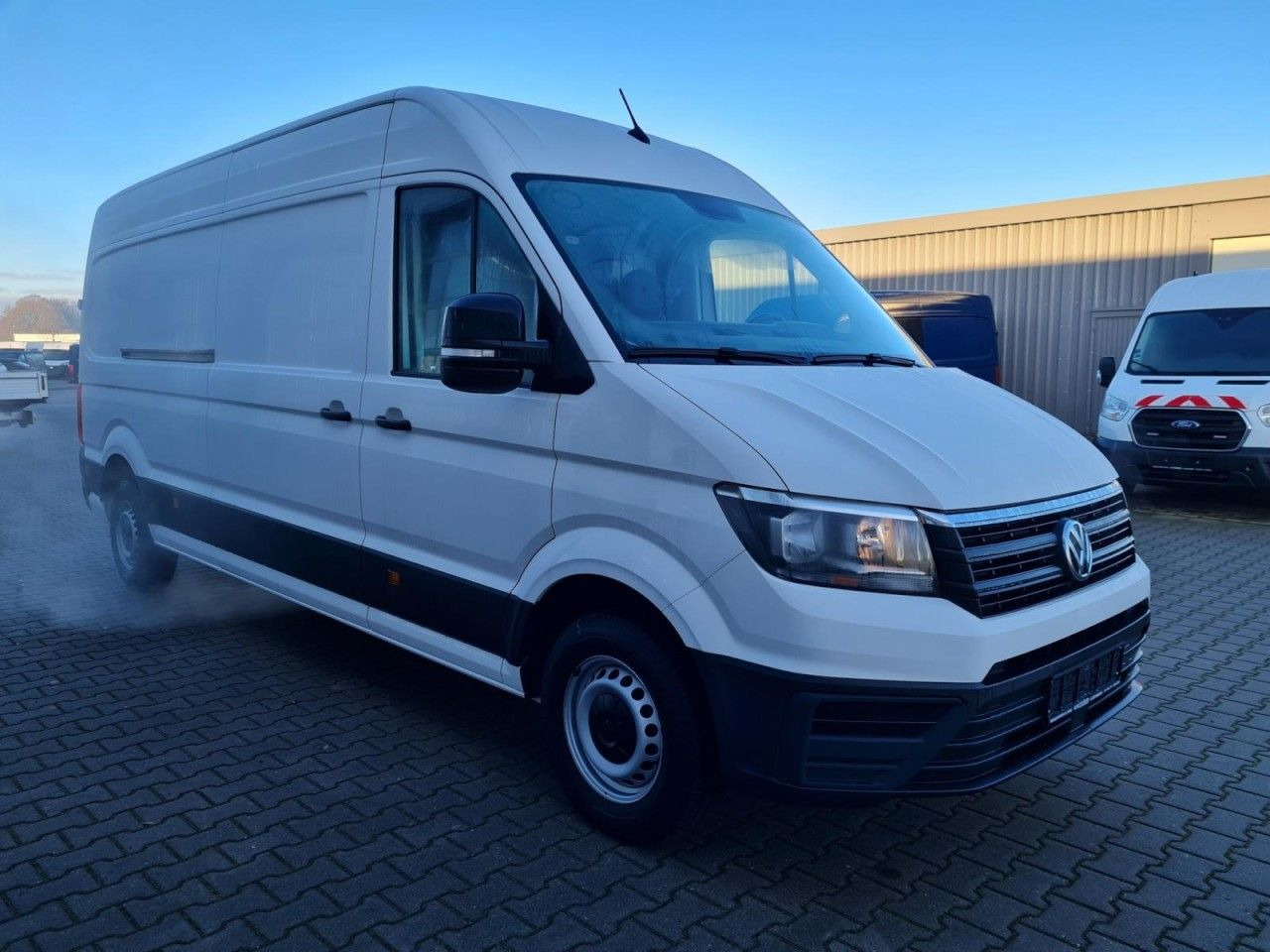 Volkswagen Crafter 35 Kasten lang L4H2 KAMERA NAVI_APP HOLZ - Xe van chở hàng: hình 3 Volkswagen Crafter 35 Kasten lang L4H2 KAMERA NAVI_APP HOLZ - Xe van chở hàng: hình 3
