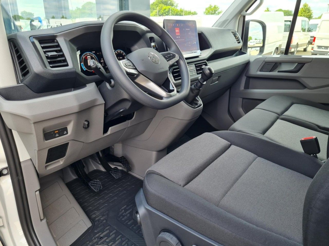 Volkswagen Crafter 35 TDI Pritsche Schiebe Plane LED TEMPOM - Xe van thùng mui bạt: hình 3 Volkswagen Crafter 35 TDI Pritsche Schiebe Plane LED TEMPOM - Xe van thùng mui bạt: hình 3