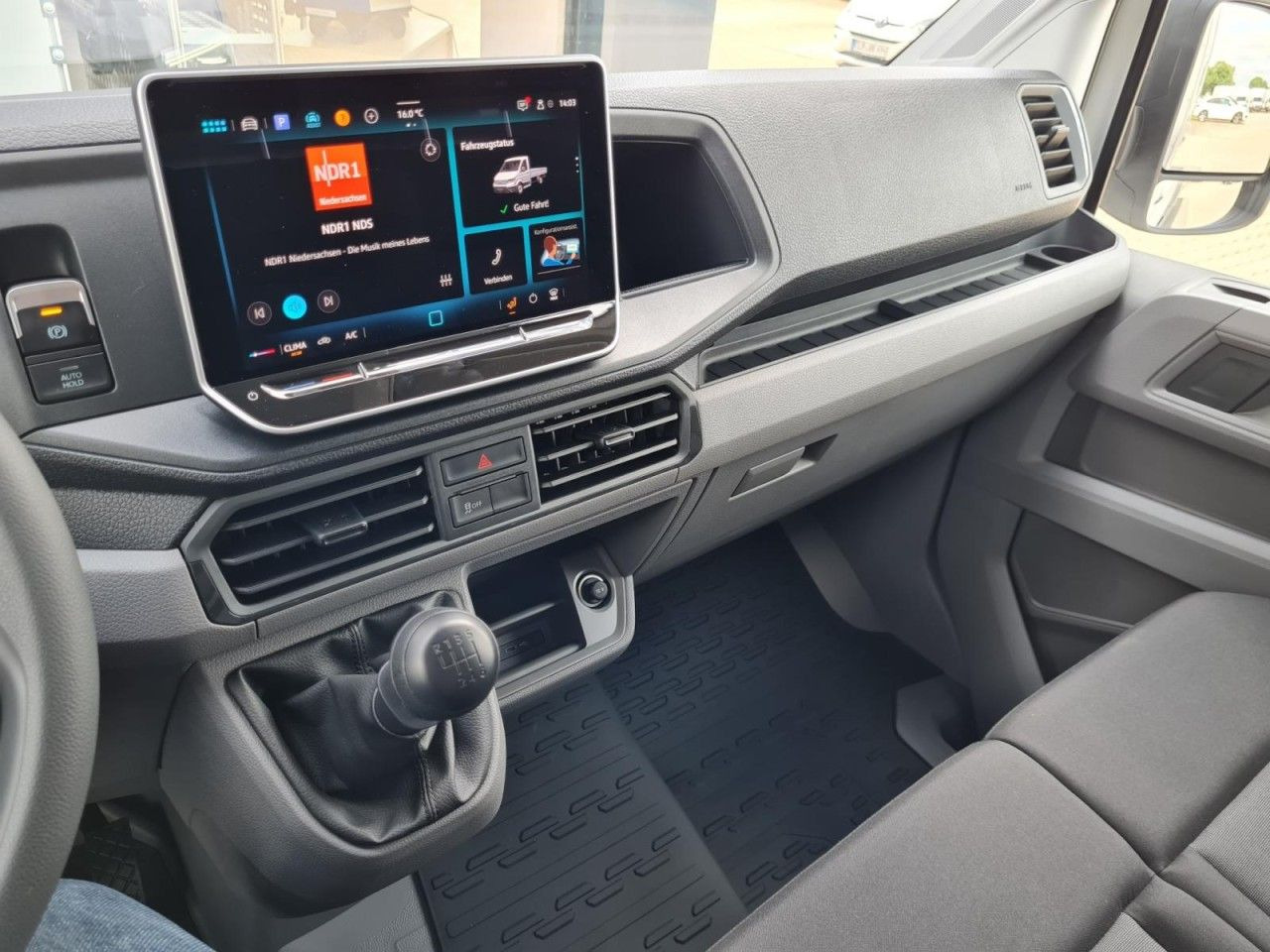 Volkswagen Crafter 35 TDI Pritsche Schiebe Plane LED TEMPOM - Xe van thùng mui bạt: hình 5 Volkswagen Crafter 35 TDI Pritsche Schiebe Plane LED TEMPOM - Xe van thùng mui bạt: hình 5
