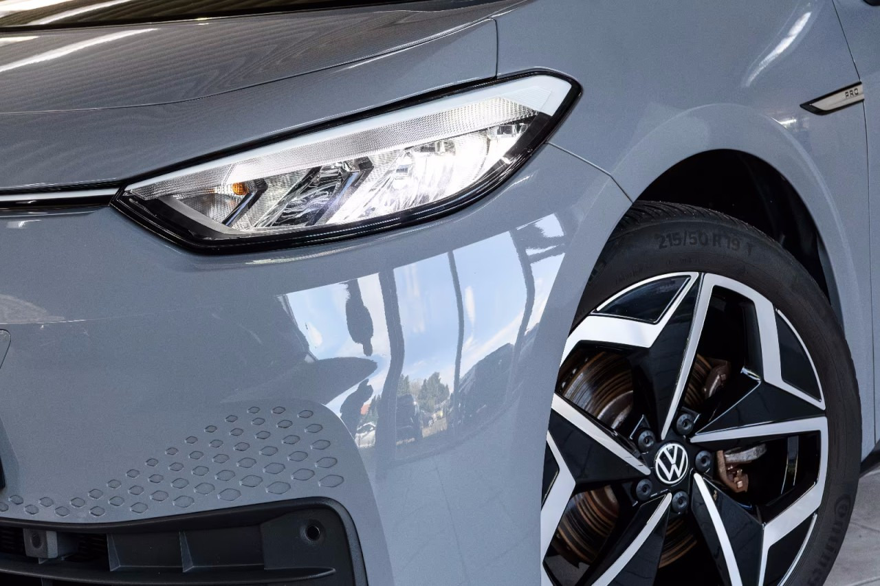 Volkswagen ID.3 Pro - Xe hơi: hình 2 Volkswagen ID.3 Pro - Xe hơi: hình 2