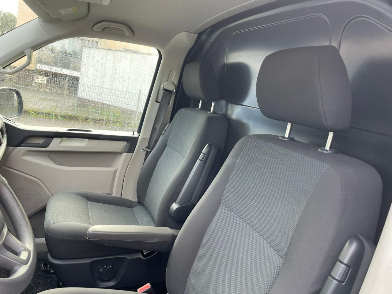 Volkswagen T6 Kasten lang Flügeltüren KLIMA NAVI PDC SHZ TEMPOMAT - Xe van nhỏ gọn: hình 5 Volkswagen T6 Kasten lang Flügeltüren KLIMA NAVI PDC SHZ TEMPOMAT - Xe van nhỏ gọn: hình 5