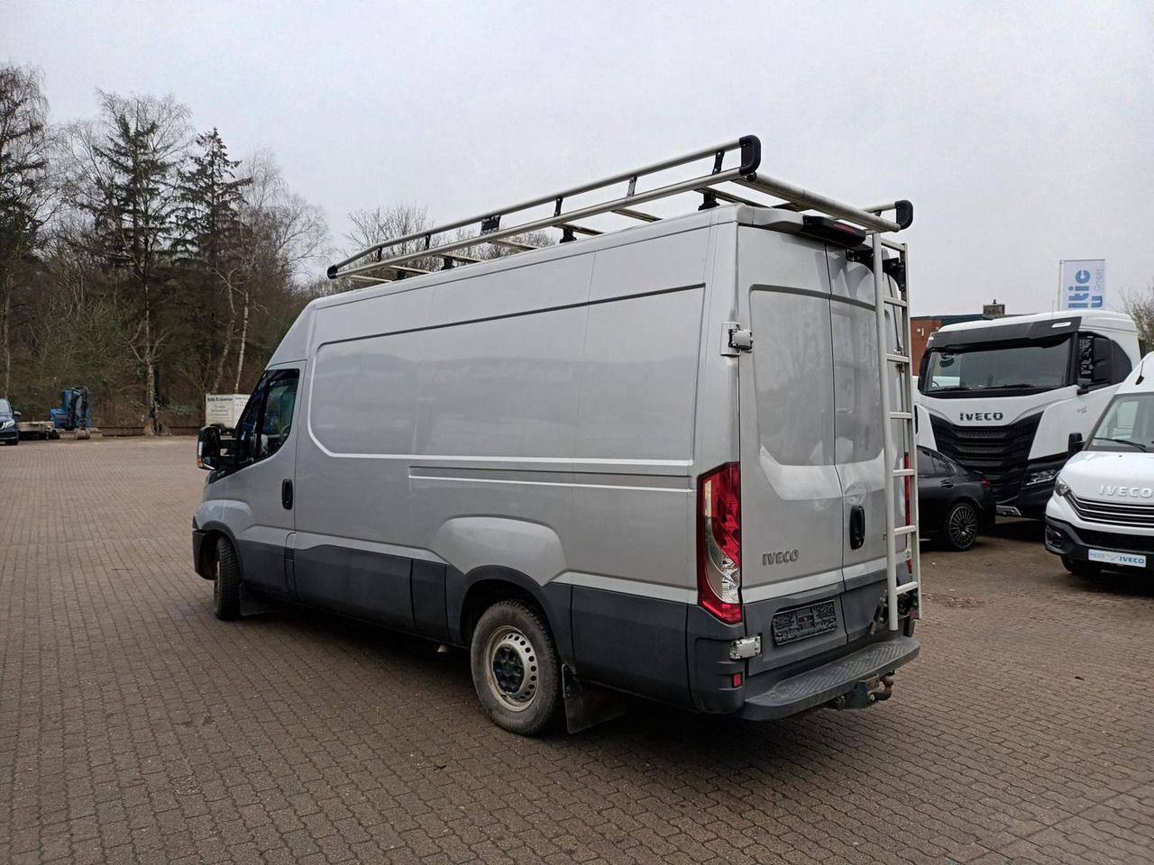 Iveco Daily 35S12V 3520L AHK Dachträger 85 kW (116 ... - Xe van chở hàng: hình 2 Iveco Daily 35S12V 3520L AHK Dachträger 85 kW (116 ... - Xe van chở hàng: hình 2