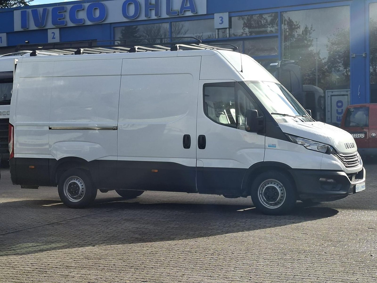 Xe van chở hàng Iveco Daily 35S14EV Radio*Kamera*Regal*AHK*Dachgepäck: hình 8