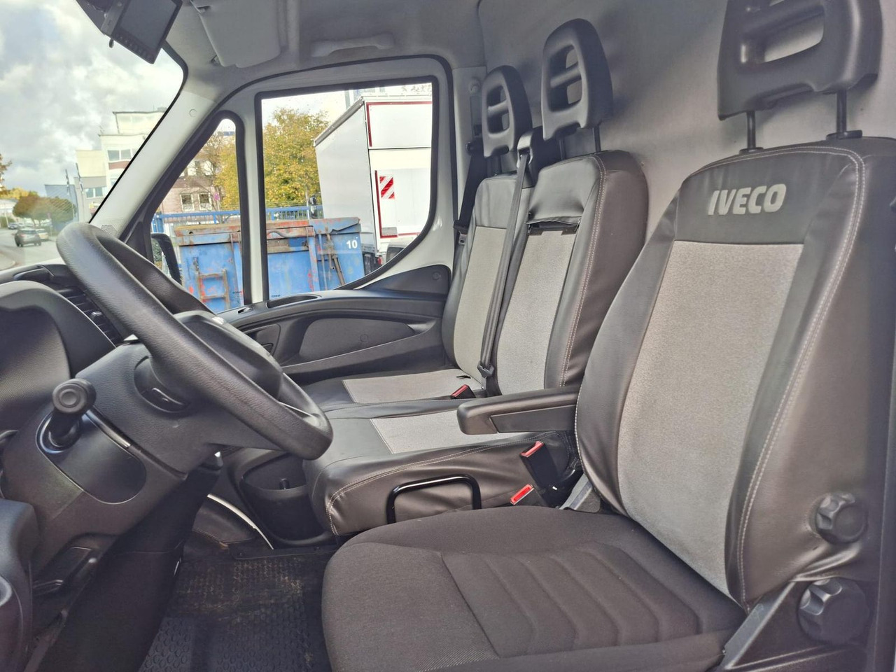 Xe van chở hàng Iveco Daily 35S14EV Radio*Kamera*Regal*AHK*Dachgepäck: hình 14