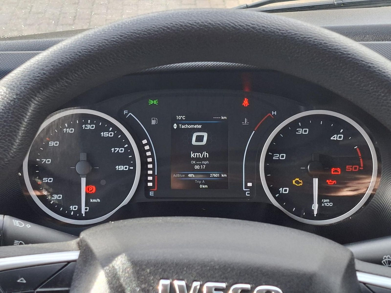 Xe van chở hàng Iveco Daily 35S14EV Radio*Kamera*Regal*AHK*Dachgepäck: hình 16