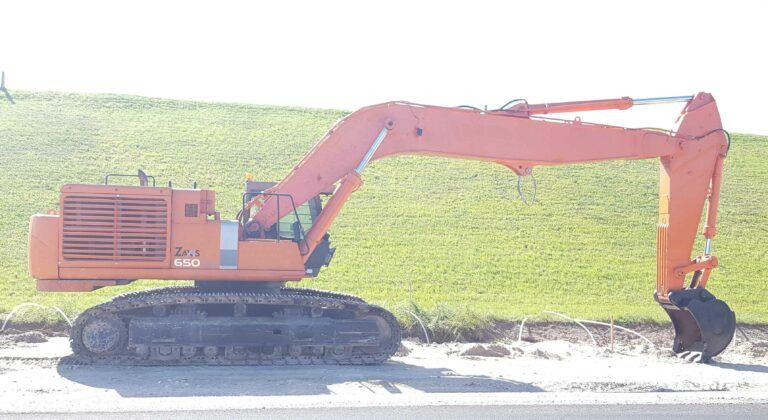Hitachi ZX650 – with long reach and normal boom / mit Langarm und normalem Arm - Máy xúc bánh xích: hình 1 Hitachi ZX650 – with long reach and normal boom / mit Langarm und normalem Arm - Máy xúc bánh xích: hình 1
