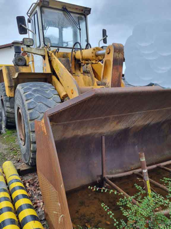 Liebherr L551 – wheel loader / Radlader - Máy xúc lật bánh lốp: hình 1 Liebherr L551 – wheel loader / Radlader - Máy xúc lật bánh lốp: hình 1