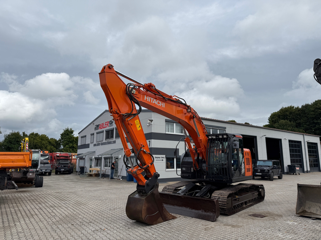 Hitachi ZX225 USLC-5B Kurzheck Kettenbagger - Máy xúc: hình 2 Hitachi ZX225 USLC-5B Kurzheck Kettenbagger - Máy xúc: hình 2