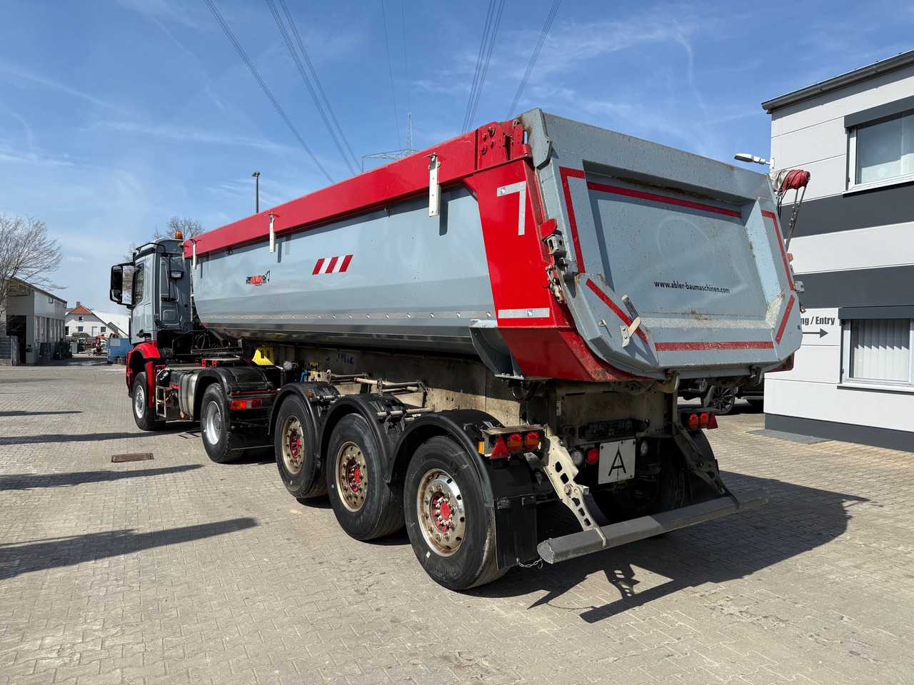 Mercedes-Benz 1851 Arocs ECHTER 4x4 mit Schmitz Kippauflieger - Xe ben: hình 5 Mercedes-Benz 1851 Arocs ECHTER 4x4 mit Schmitz Kippauflieger - Xe ben: hình 5