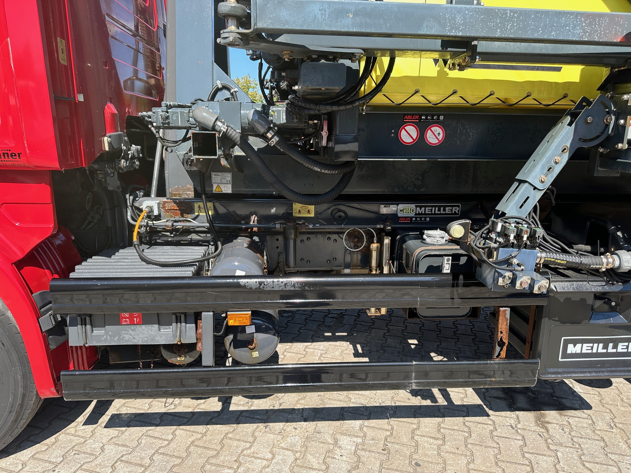 Xe tải nâng móc Scania R580 Abrollkipper V8 Mit Küpper Weisser Enteisungsgerät 45m: hình 7