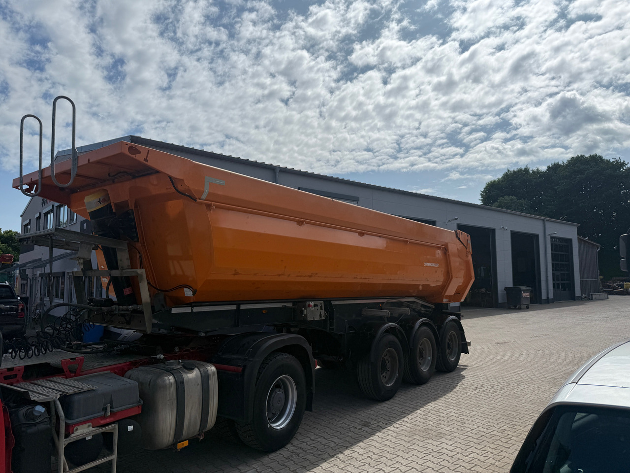 Schwarzmüller Kippauflieger Gesteinsmulde verstärkt Liftachse - Sơ mi rơ moóc ben: hình 2 Schwarzmüller Kippauflieger Gesteinsmulde verstärkt Liftachse - Sơ mi rơ moóc ben: hình 2