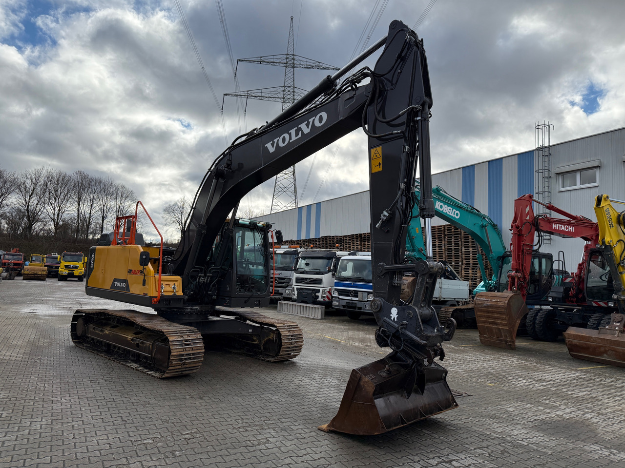 Volvo EC220 EL Kettenbagger Klima 180 Grad LED TOP! - Máy xúc bánh xích: hình 3 Volvo EC220 EL Kettenbagger Klima 180 Grad LED TOP! - Máy xúc bánh xích: hình 3