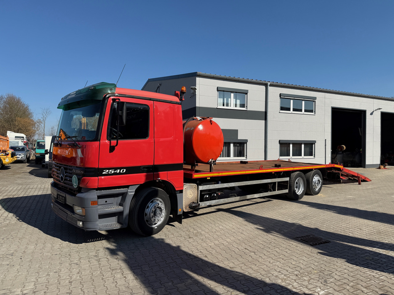 Mercedes-Benz 2540 Actros MP1 Baumaschinentrnasporter - Xe tải: hình 4 Mercedes-Benz 2540 Actros MP1 Baumaschinentrnasporter - Xe tải: hình 4