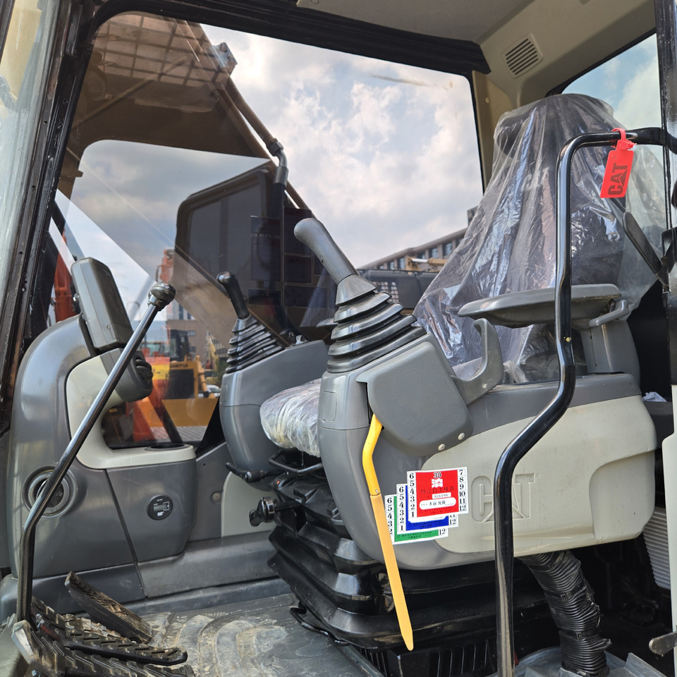 Máy xúc CATERPILLAR 323D2L: hình 15 Máy xúc CATERPILLAR 323D2L: hình 15