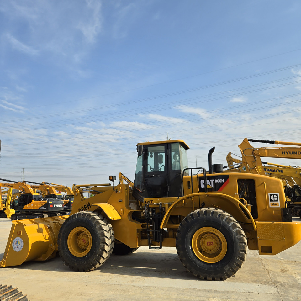 CATERPILLAR 966H - Máy xúc lật bánh lốp: hình 2 CATERPILLAR 966H - Máy xúc lật bánh lốp: hình 2