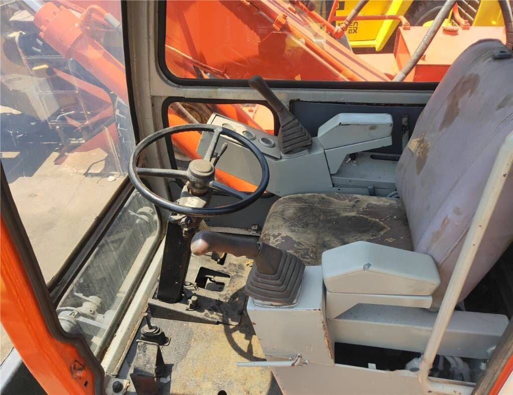 Máy xúc bánh lốp Doosan DH 140W-7: hình 6