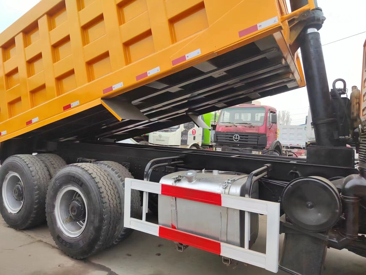 F3000 - Xe ben: hình 5 F3000 - Xe ben: hình 5