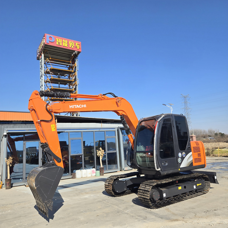 HITACHI ZX70 - Máy xúc mini: hình 2 HITACHI ZX70 - Máy xúc mini: hình 2