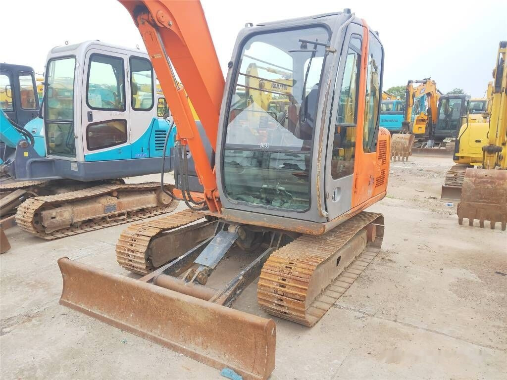 Hitachi ZX60 - Máy xúc mini: hình 2 Hitachi ZX60 - Máy xúc mini: hình 2