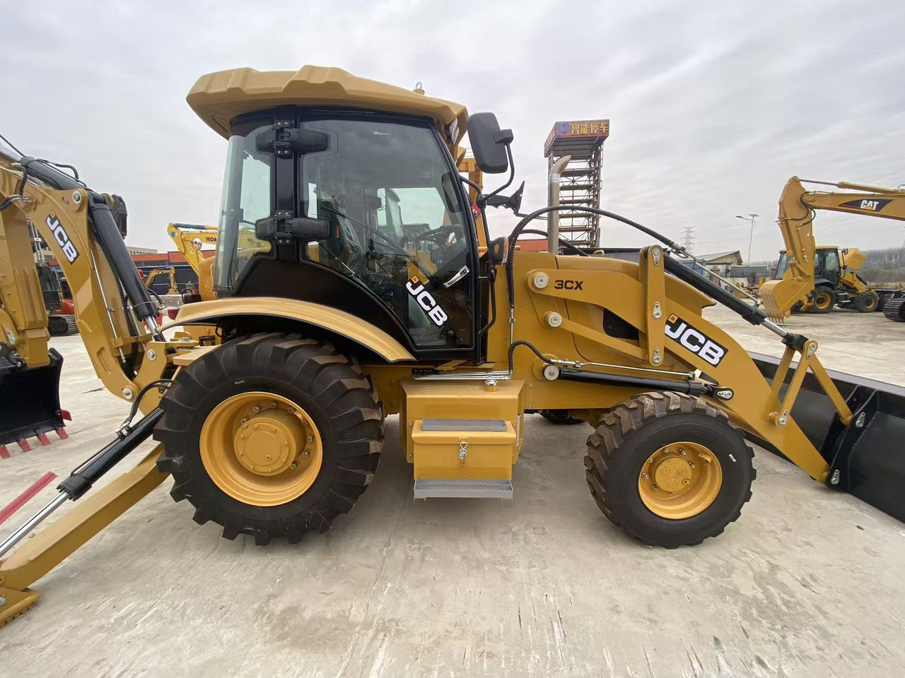 JCB 3CX - Máy xúc trước múc sau: hình 5 JCB 3CX - Máy xúc trước múc sau: hình 5