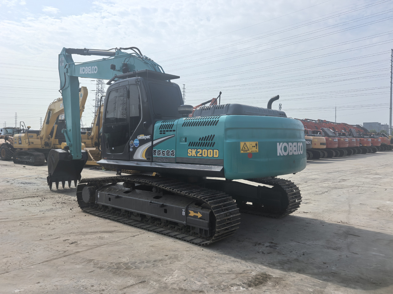 KOBELCO SK200D - Máy xúc: hình 3 KOBELCO SK200D - Máy xúc: hình 3
