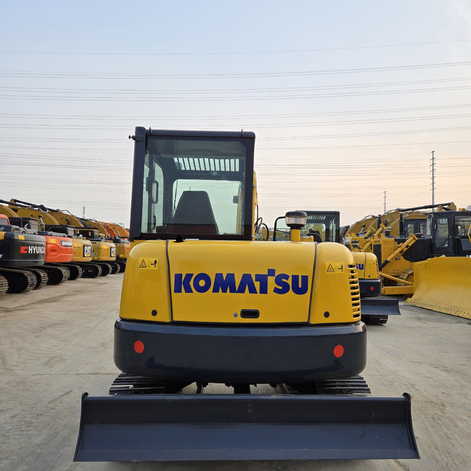 KOMATSU PC56 - Máy xúc mini: hình 3 KOMATSU PC56 - Máy xúc mini: hình 3