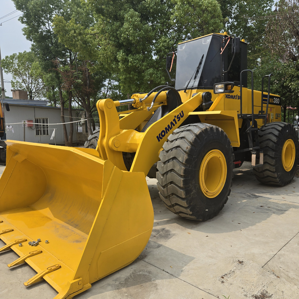 KOMATSU WA380 - Máy xúc lật bánh lốp: hình 5 KOMATSU WA380 - Máy xúc lật bánh lốp: hình 5