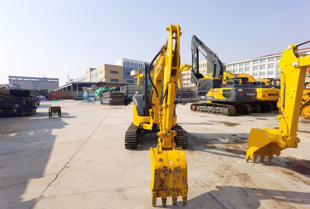 Komatsu PC35MR - Máy xúc mini: hình 3 Komatsu PC35MR - Máy xúc mini: hình 3
