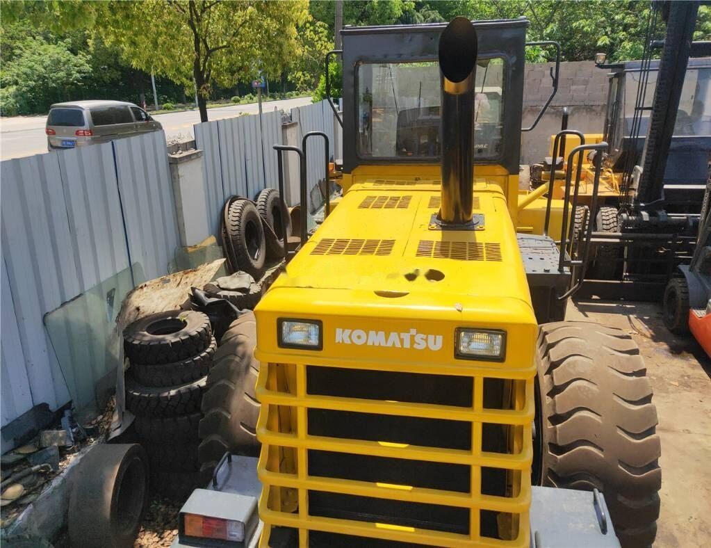 Komatsu WA350 - Máy xúc lật bánh lốp: hình 3 Komatsu WA350 - Máy xúc lật bánh lốp: hình 3