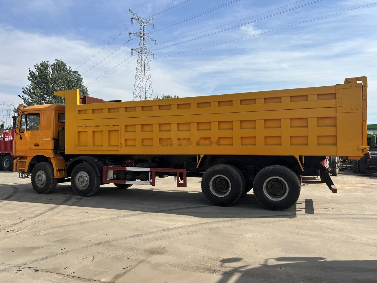 Shacman F3000 - Xe ben: hình 3 Shacman F3000 - Xe ben: hình 3