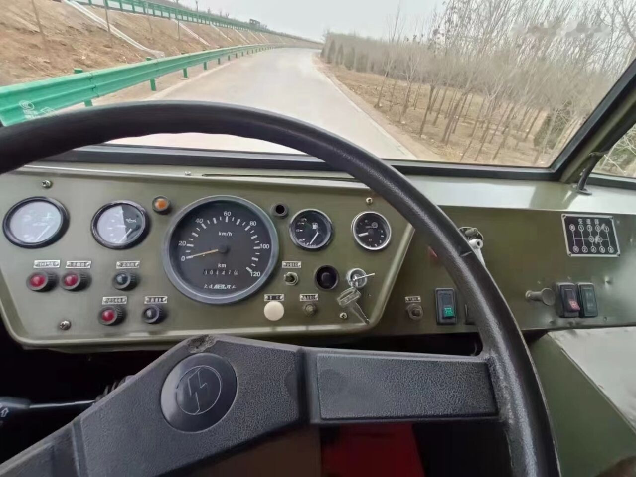 Shacman SX2150 - Xe ben: hình 3 Shacman SX2150 - Xe ben: hình 3