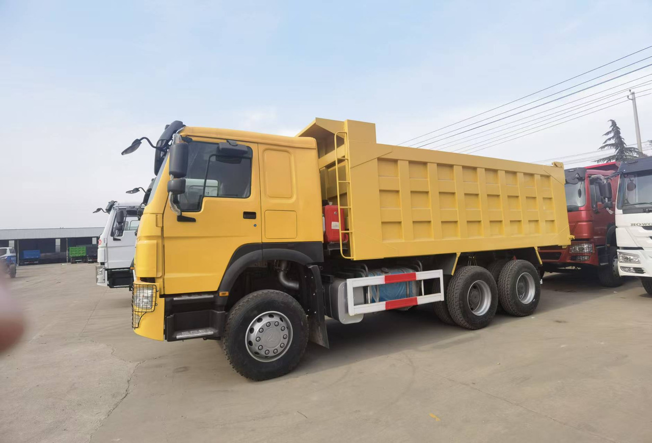Sinotruk HOWO 371 6*4 Dump truck(Right rudder) - Xe ben: hình 3 Sinotruk HOWO 371 6*4 Dump truck(Right rudder) - Xe ben: hình 3