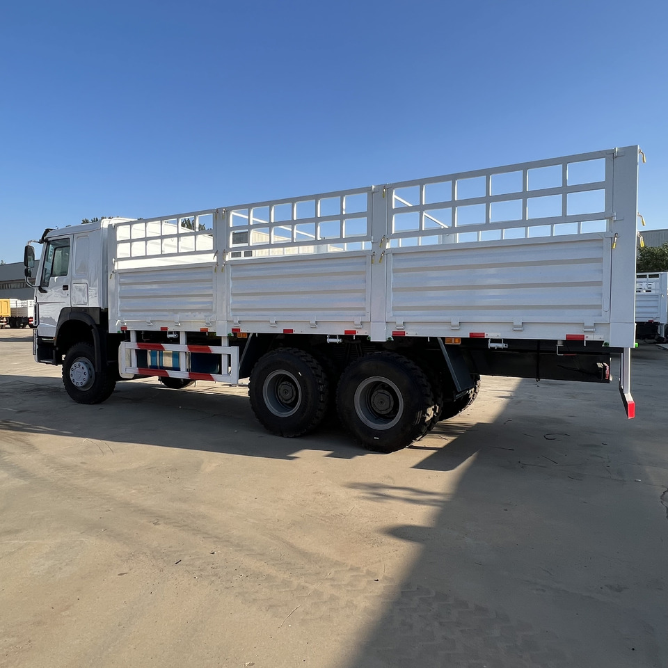 Sinotruk HOWO 371 6*4 Fence truck - Xe tải thùng lửng/ Phẳng: hình 5 Sinotruk HOWO 371 6*4 Fence truck - Xe tải thùng lửng/ Phẳng: hình 5