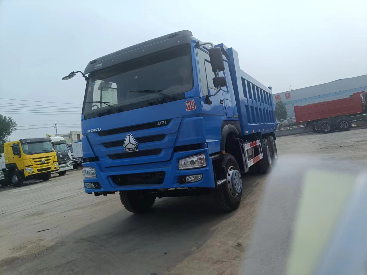Sinotruk HOWO 371 6*4 dump truck - Xe ben đổ mini: hình 4 Sinotruk HOWO 371 6*4 dump truck - Xe ben đổ mini: hình 4