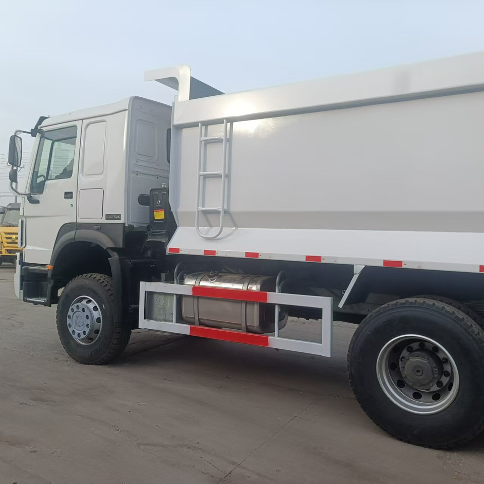 Sinotruk HOWO 371 Dump truck - Xe ben: hình 3 Sinotruk HOWO 371 Dump truck - Xe ben: hình 3