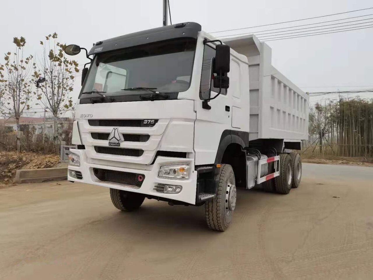 Sinotruk HOWO 6*4 Dump truck - Xe ben: hình 4 Sinotruk HOWO 6*4 Dump truck - Xe ben: hình 4