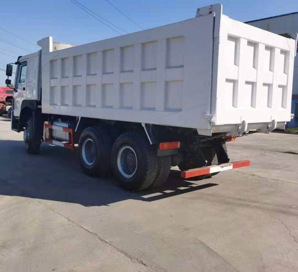 Sinotruk HOWO 6*4 Dump truck - Xe ben: hình 2 Sinotruk HOWO 6*4 Dump truck - Xe ben: hình 2