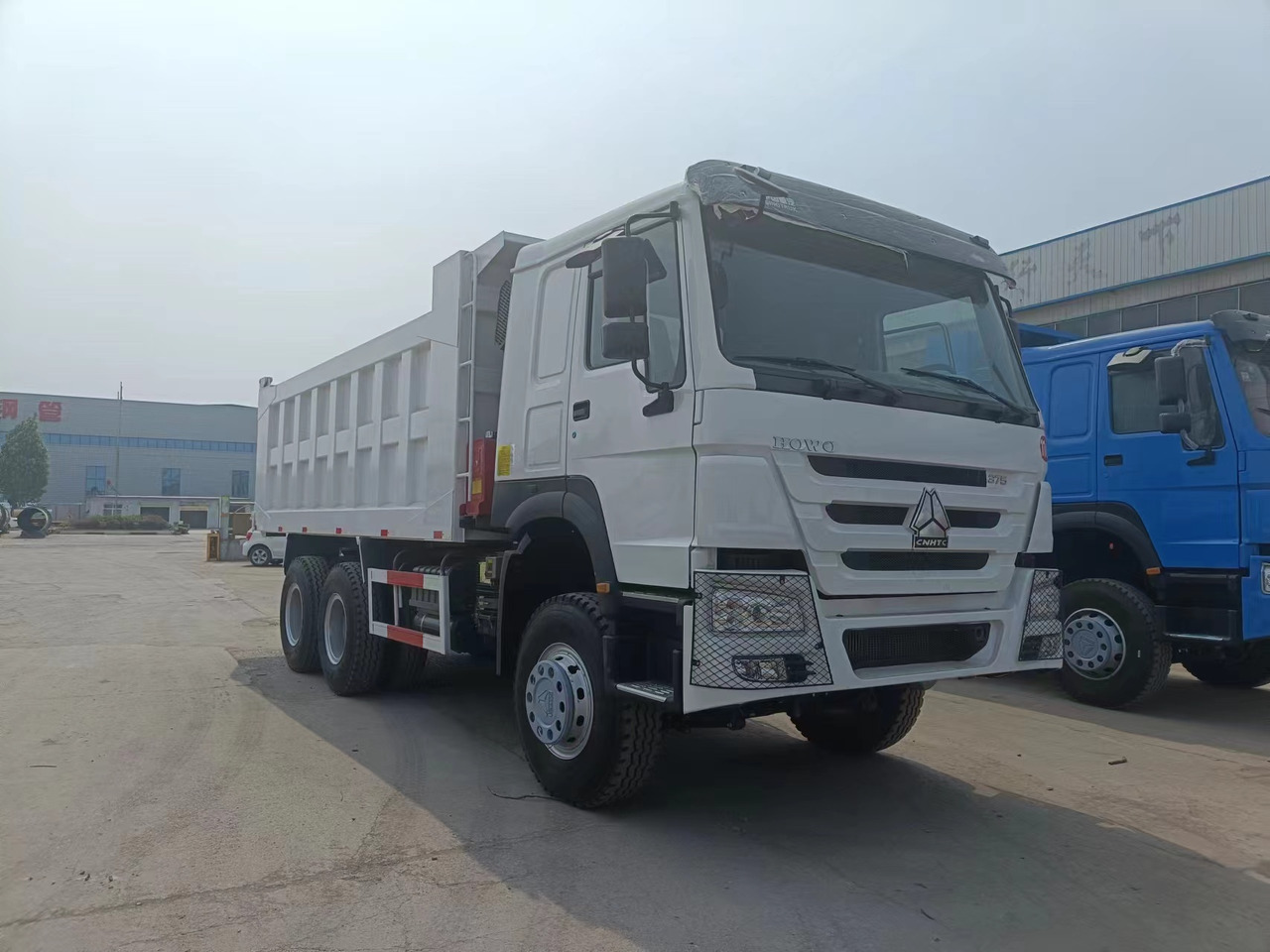 Sinotruk HOWO 6*4 Dump truck - Xe ben: hình 3 Sinotruk HOWO 6*4 Dump truck - Xe ben: hình 3