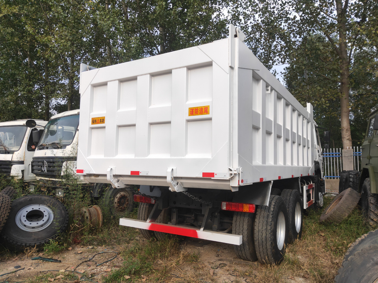 Xe ben Sinotruk HOWO 6*4  Dump truck: hình 8